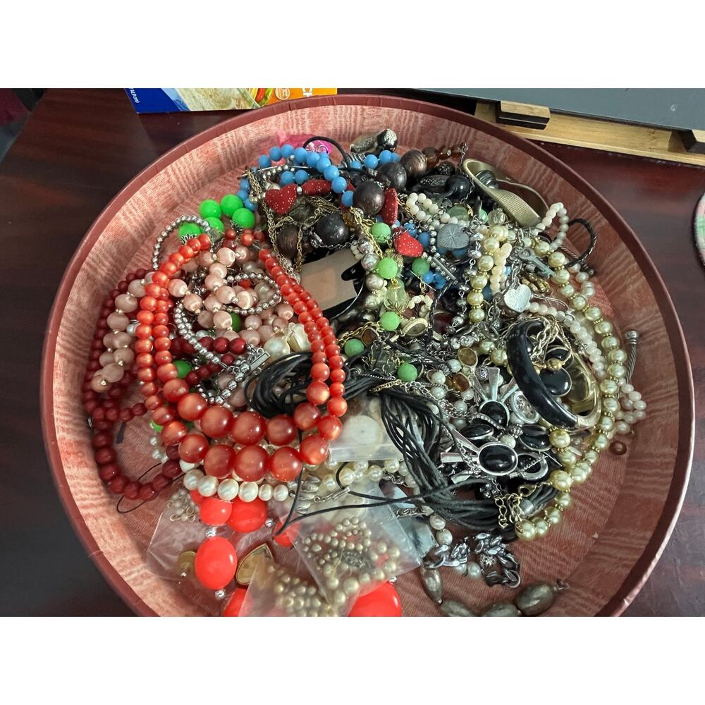 Craft Jewelry Lot 3.2 pounds VTG Modern Wearable and Broken Pieces - Picture 2 of 5